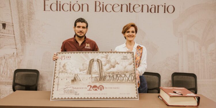 Beto Granados presenta timbre postal conmemorativo del Bicentenario de Matamoros