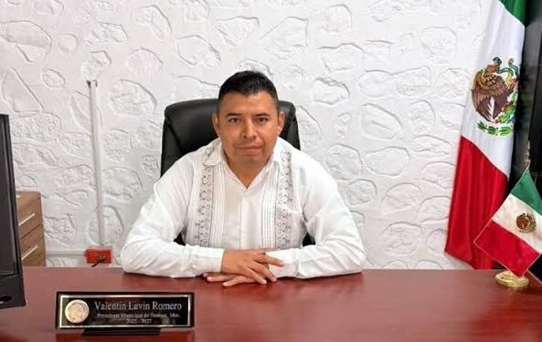 Asesinan a alcalde en Morelos y a periodista en Oaxaca