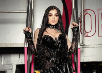 Intento de secuestro contra Karely Ruiz: le roban dinero y golpean a su esposo