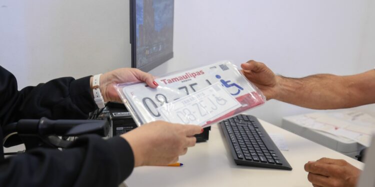 Así tramitas credencial y placas de persona con discapacidad en DIF Tamaulipas