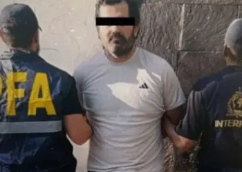 Quién es el contralmirante Farías Laguna y cómo formó una red de huachicol fiscal