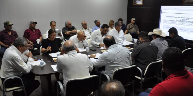 Presentan proyectos para mejorar infraestructura de riego en Tamaulipas