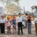 Beto Granados encabeza el arranque de la pavimentación de la calle Jonás.