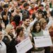 Beto Granados entrega apoyos económicos a estudiantes de Matamoros