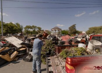 Jornada de descacharrización del Gobierno de Beto Granados en la colonia Mariano Matamoros.