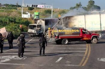 Bloqueos en Michoacán por operativo contra célula del “Tío Lako”