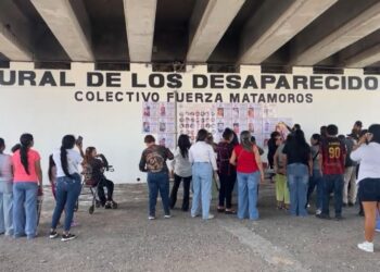 Este es el Mural de personas desaparecidas en Matamoros con 60 fichas de búsqueda