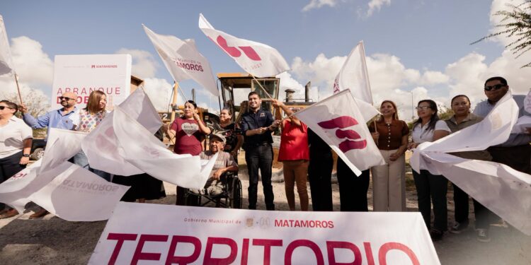 Alberto Granados Fávila arrancó la pavimentación de la calle Hidalgo Sur