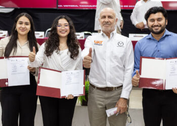 Becan a estudiantes de la UAT para el desarrollo de proyectos de base tecnológica