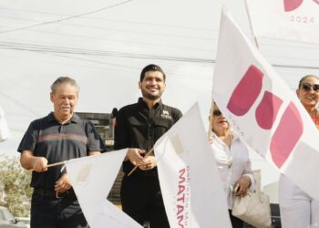 Beto Granados encabeza arranque de pavimentación en la colonia Expofiesta Oriente