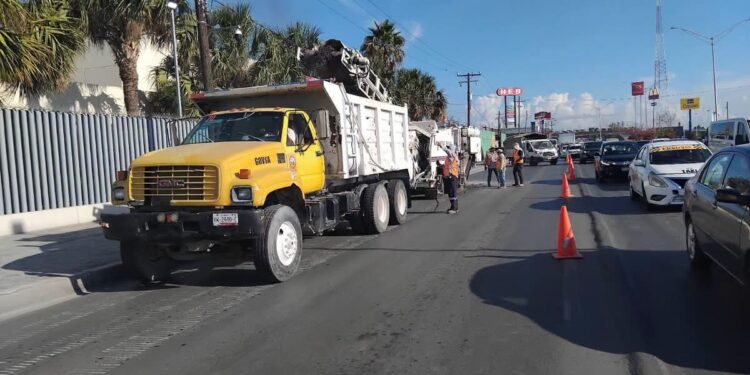 Beto Granados mantiene acciones de rehabilitación vial, atención a infraestructura peatonal y mantenimiento de espacios públicos