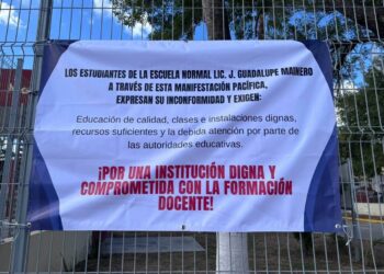 Estudiantes de la Normal de Matamoros protestaron por falta de maestros