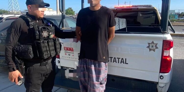 Hombre asaltó un Oxxo en centro de Matamoros y es detenido mientras huía
