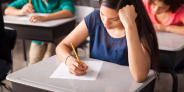 México retrocede en prueba PISA 2025; peores resultados en matemáticas y lectura