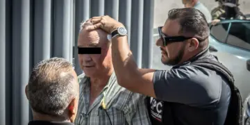 Conceden prisión domiciliaria a Ernesto Ruffo, exgobernador acusado de huachicol