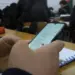 SET afirma que familias respaldan regulación de celulares en escuelas