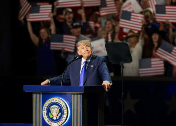 Ahora Trump ofrece 5 mil dólares por persona si su partido gana el Congreso