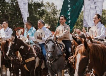 Cabalgata de la Unidad en Ciudad Victoria