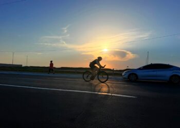 Más de 200 atletas participan en el triatlón de Matamoros 2026 en Playa Bagdad