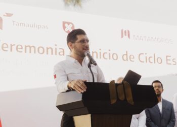 Beto Granados durante el arranque del ciclo escolar 2026-2027 en Matamoros