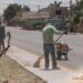 Trabajos de mantenimiento realizados por la Cuadrilla Renace en un parque de Matamoros