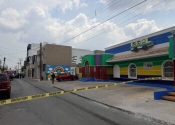 Evacúan colegio Happy Children por fuga de gas en Centro de Matamoros