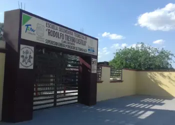 Roban equipo y materiales de secundaria en Reynosa