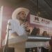 Beto Granados y Anita de Granados durante el arranque de la unidad médica móvil en Matamoros