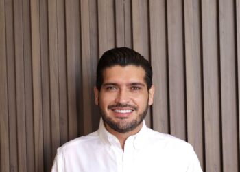 Alberto Granados confirma registro en Morena; buscará reelegirse como presidente de Matamoros en 2027