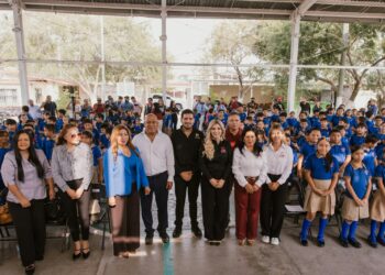 Beto Granados y Anita de Granados encabezan arranque de Desayunos Escolares 2026-2027
