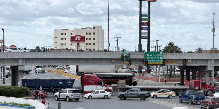 Bloqueos en Matamoros hoy balaceras, vialidades cerradas y ponchallantas