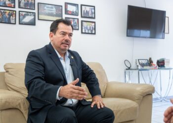 Docente de la UAT gana acreditación de la NASA tras triunfar en el Foro Estatal STEM