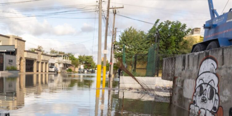 Hasta dos pulgadas de agua acumulada dejaron las lluvias de hoy en Matamoros