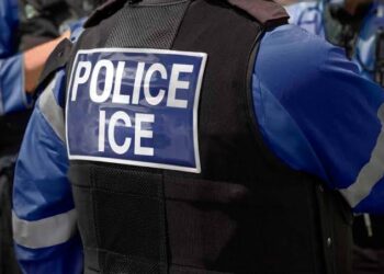 Agente de ICE atropella a mexicano en Houston; afirman que irá a juicio