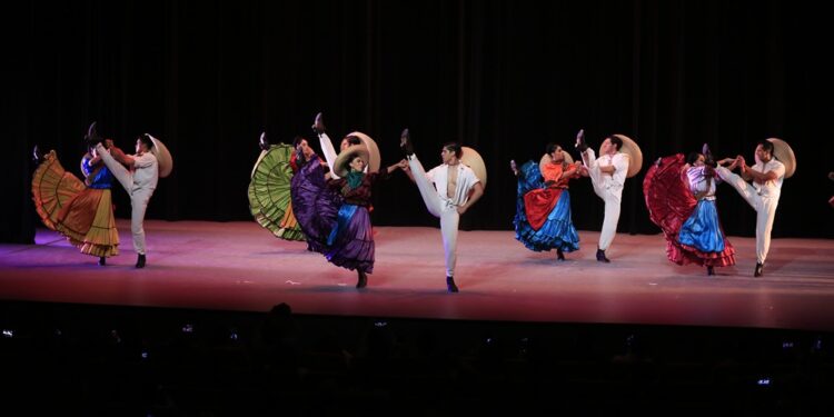 Inaugura Villarreal Festival Internacional en la Costa del Seno Mexicano desde Reynosa