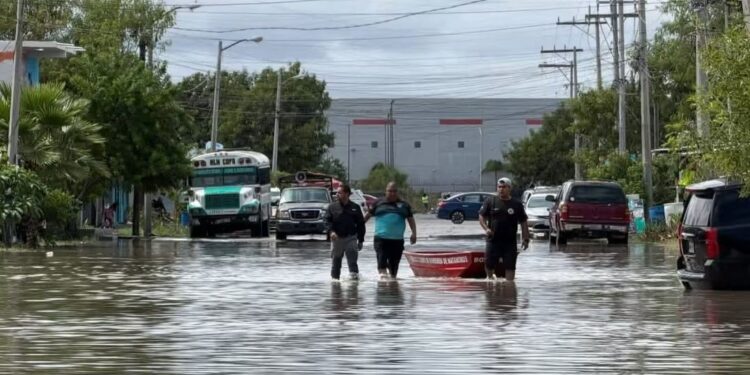 Lluvias dejan inundaciones en 93 colonias de Matamoros
