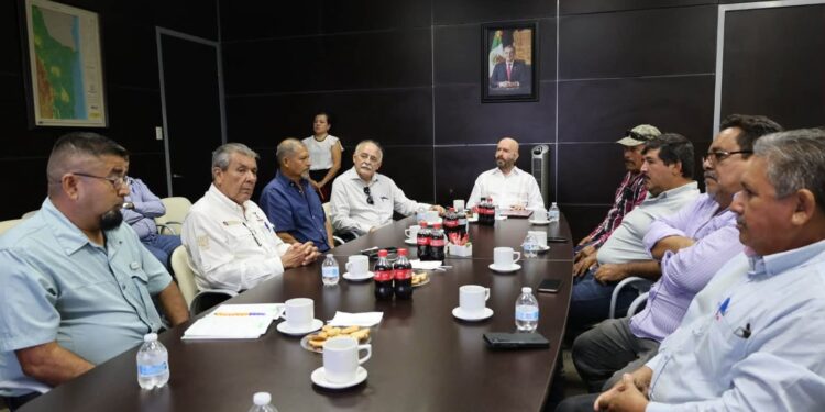 Formaliza Secretaría de Recursos Hidráulicos subsidio para fortalecer al sector hidroagrícola