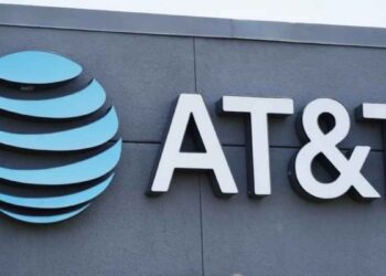 Televisa compra AT&T México y esto pasará con la compañía telefónica