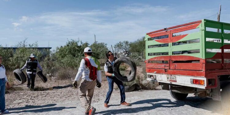 Jornada de prevención y descacharrización en la colonia Mezquital 2