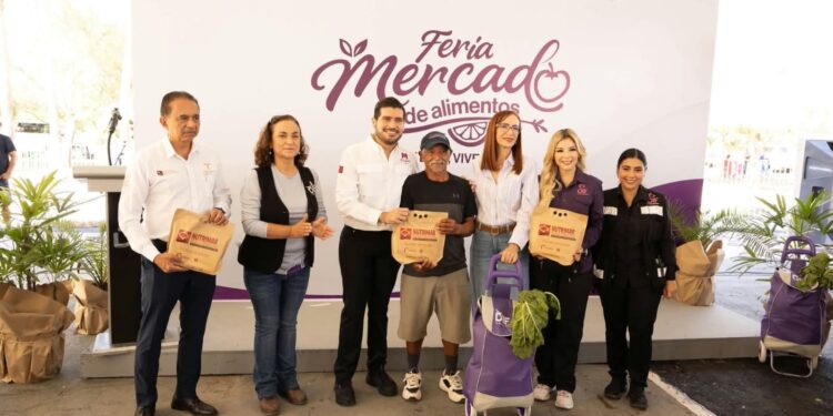 José Alberto Granados Fávila y el DIF Tamaulipas llevan la Feria Mercado de Alimentos “Come Bien y Vive Bien” a mil familias de Matamoros