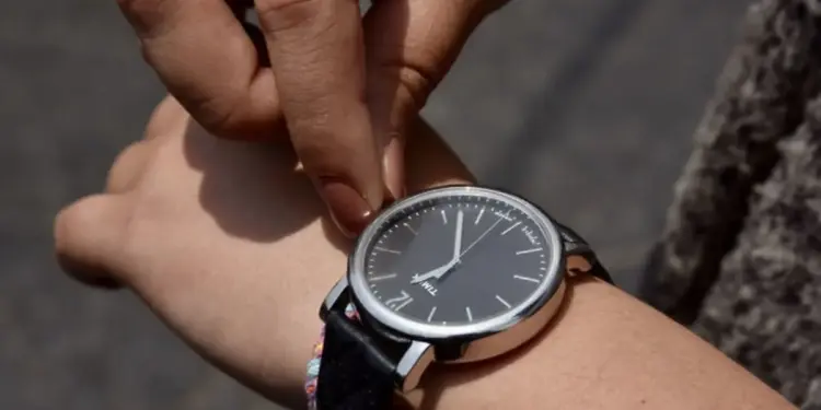 Cambio de horario en la frontera 2026: ¿se adelanta o atrasa el reloj?