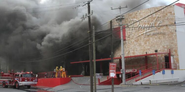 A 15 años del incendio del casino Royale liberan a 2 detenidos
