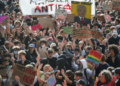 Protestan estudiantes en Francia y esto exigen en medio de represión policial