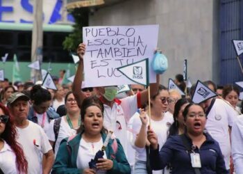Tras protestas en el IMSS negociarán con inconformes: conoce las demandas