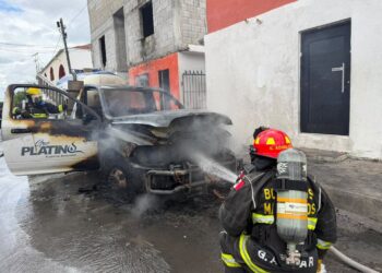 Explota pipa de gas mientras surtía a restaurante en Matamoros