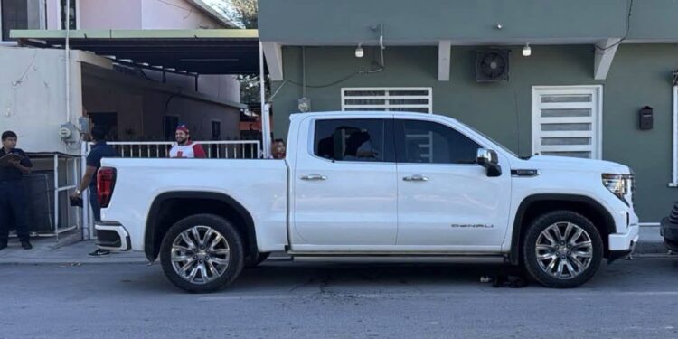 Asesinan a balazos a expolicía federal en Río Bravo 