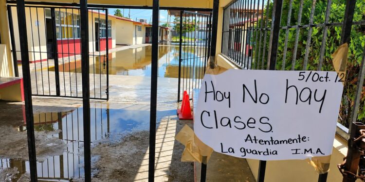 primaria-francisco-zarco-inundada-matamoros-colonia-tecnologico