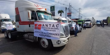 Anuncian paro nacional de transportistas; prevén afectaciones en Tamaulipas 